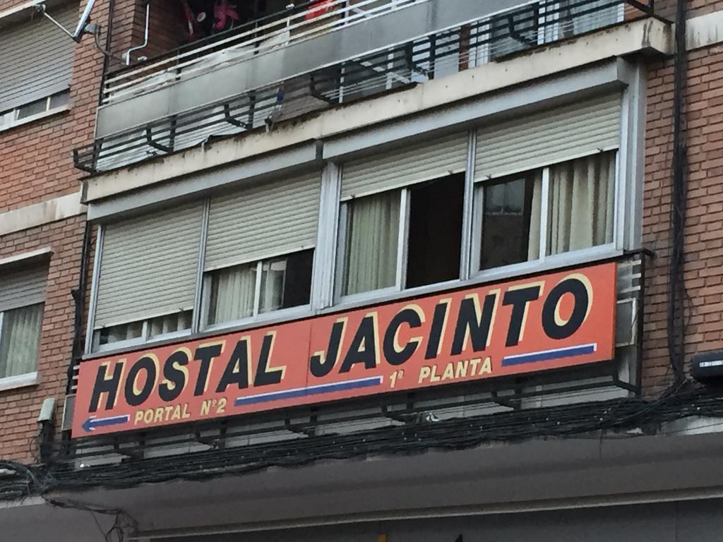 Hostal Jacinto アルカラ・デ・エナレス エクステリア 写真